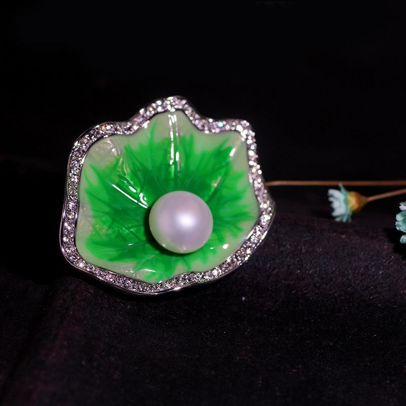 Bo Xin Yun Drip Oil Rhinestone Mother-of-Pearl Shell Brooch for Coats and Jackets