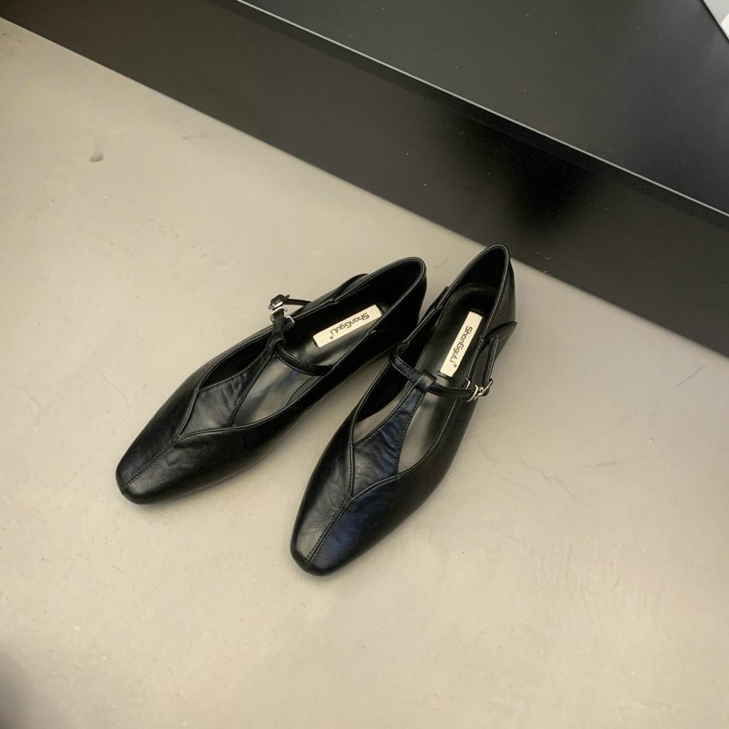 Silver pointed Mary Jane single shoes women's spring and autumn new French retro temperament late evening commute thick heel small leather shoes