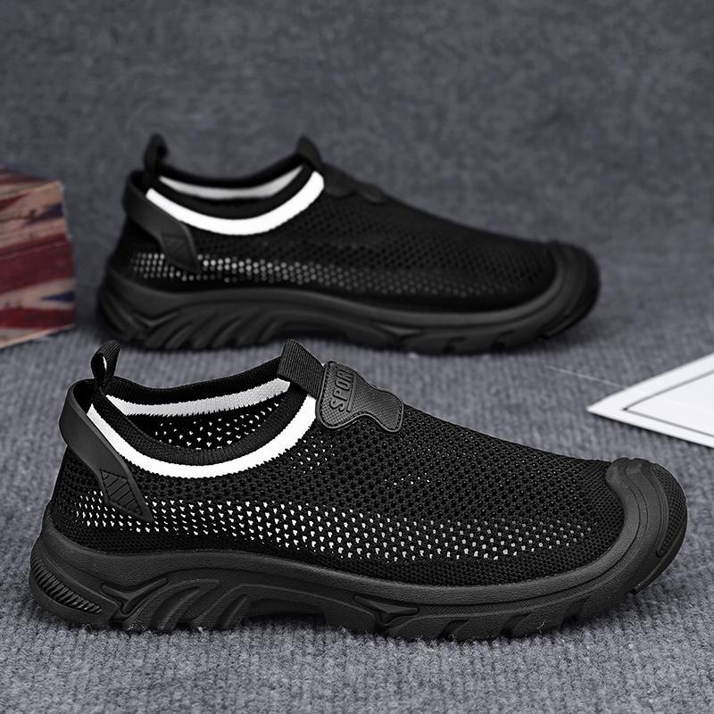 

Летняя сетчатая мужская обувь с плетением из мух, дышащая и удобная повседневная обувь для путешествий на одной педали, легкая обувь для папы, прогулочная обувь для мужчин 44 чёрный