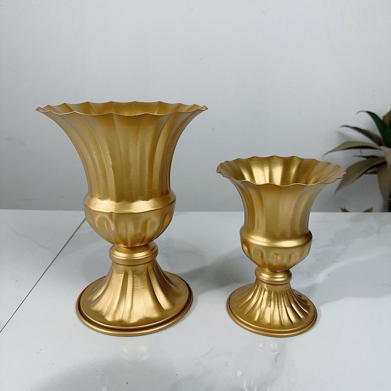 Latest Retro Wrought Iron Flower Pots Wedding Decorations Dried Flower Arrangements Household Decor Hotel Decorations Vases Ornaments