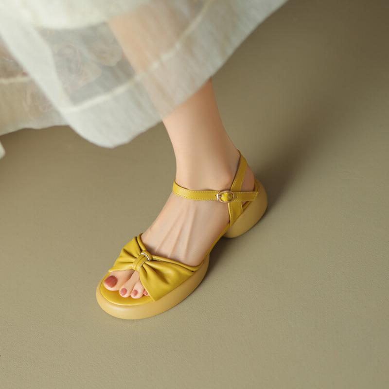 Neue Studentensandalen Damen Rundkopf Schnalle Bequeme Mädchen Plateausandalen Einfarbig Sommer Damen Ein-Wort-Sandalen