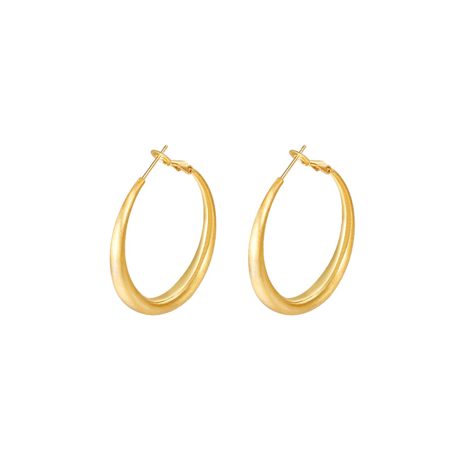 

Matte Gold Plain Ring Earrings for Women, Popular New Styles, High-end Hong Kong Style Ear Accessories with Ear Rings
