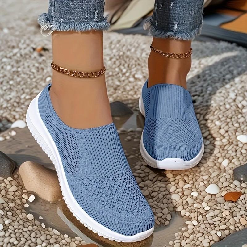 

Старинные пекинские туфли из ткани женские большого размера повседневные женские туфли на мягкой подошве для среднего и пожилого возраста полутапочки-мешки 44