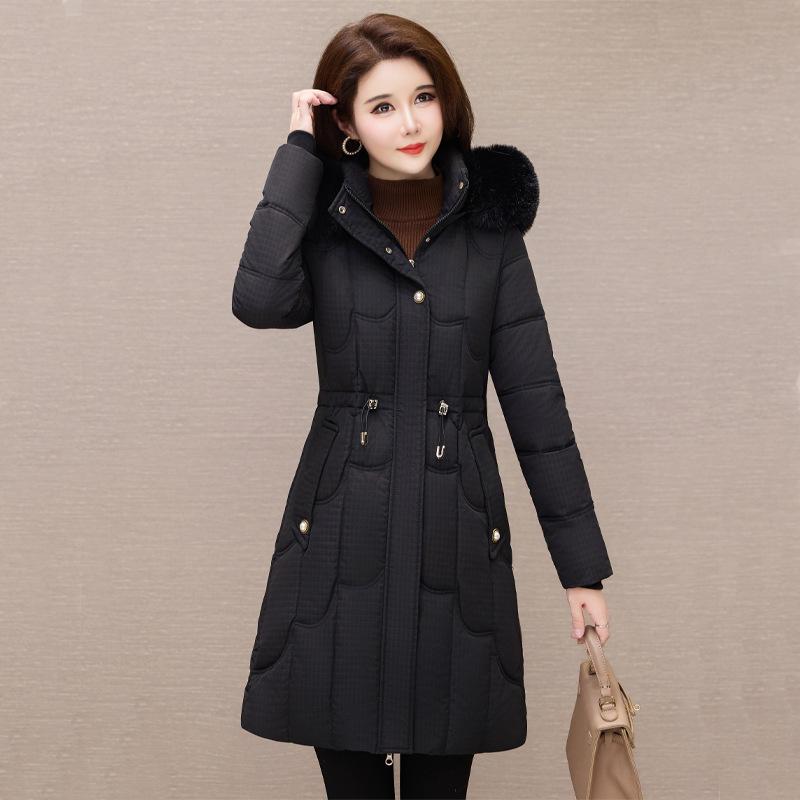 

Женское полупальто средней длины приталенного силуэта с мягкой хлопковой подкладкой, съемным капюшоном и меховым воротником, 2025 2XL чёрный