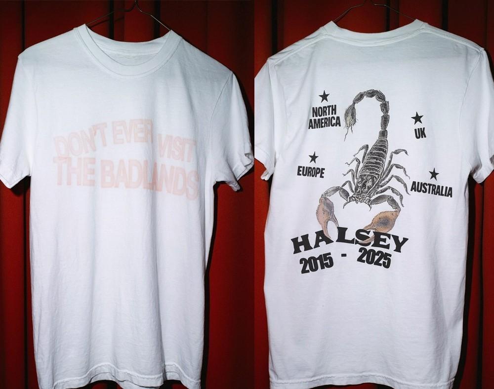 

Merry Christmas Halsey 2015-2025repri wbr/ nt Unisex All Size T-Shirt 24D627 Unisex T-Shirt L
