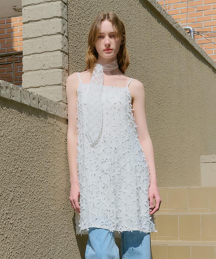 Kamino Ribbon Embroidered Sleeveless Dress White