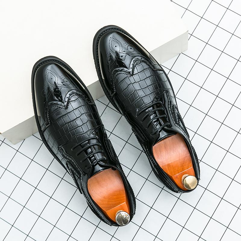 

Официальные деловые туфли-броги, мужские офисные кожаные туфли, джентльменские роскошные модные туфли на шнуровке с рисунком под крокодила, большие размеры 46 чёрный