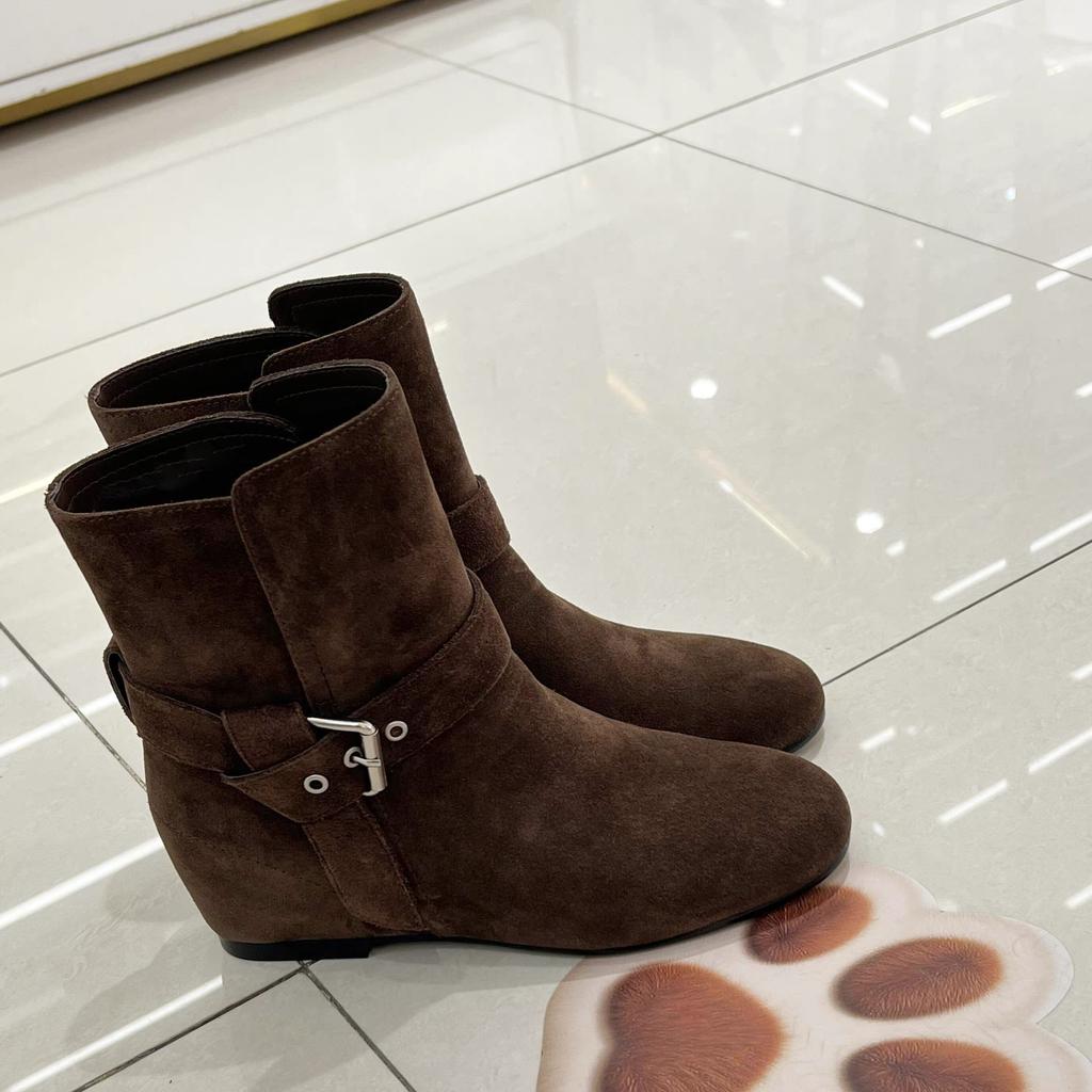 Sheepskin version~ Maillard suede inner height increase round head cowboy boots short boots women's 2025 new belt buckle Martin boots