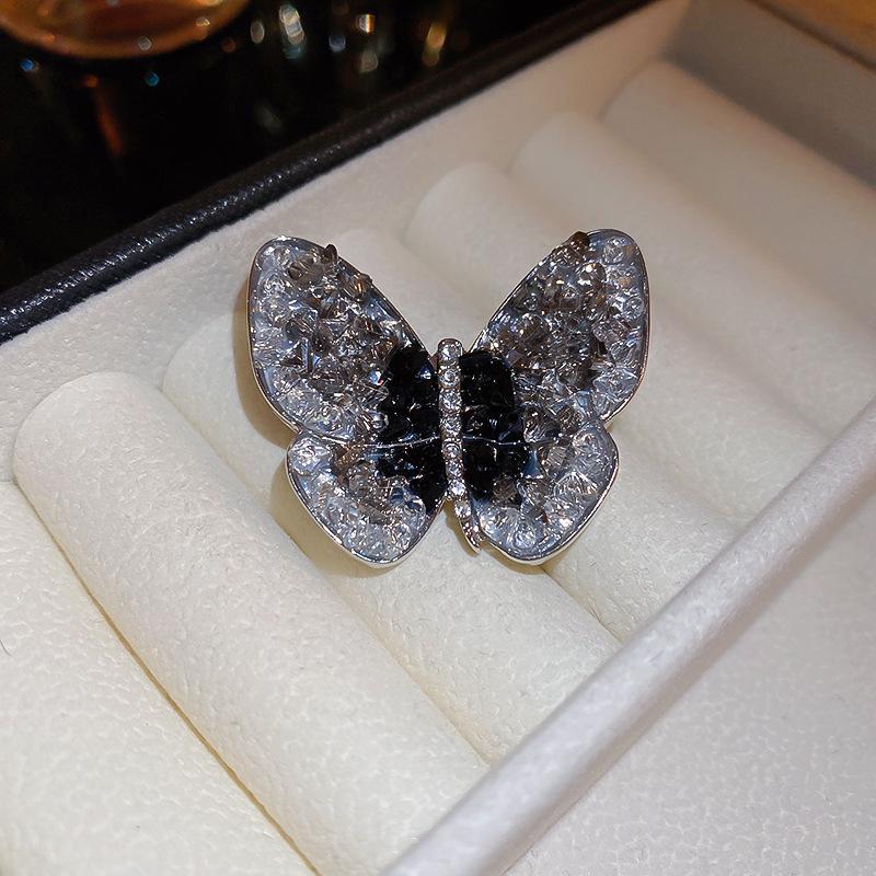 

Элегантная бриллиантовая брошь в виде бабочки: Роскошный стиль брошь для свитера и корсаж для женщин