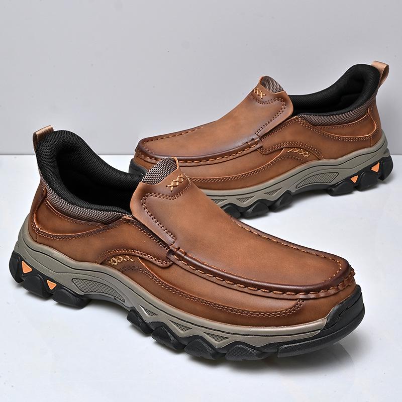 Men's Four Seasons Leather Slip-On Loafers: Thick Sole, Wear-Resistant, Casual Outdoor Shoes