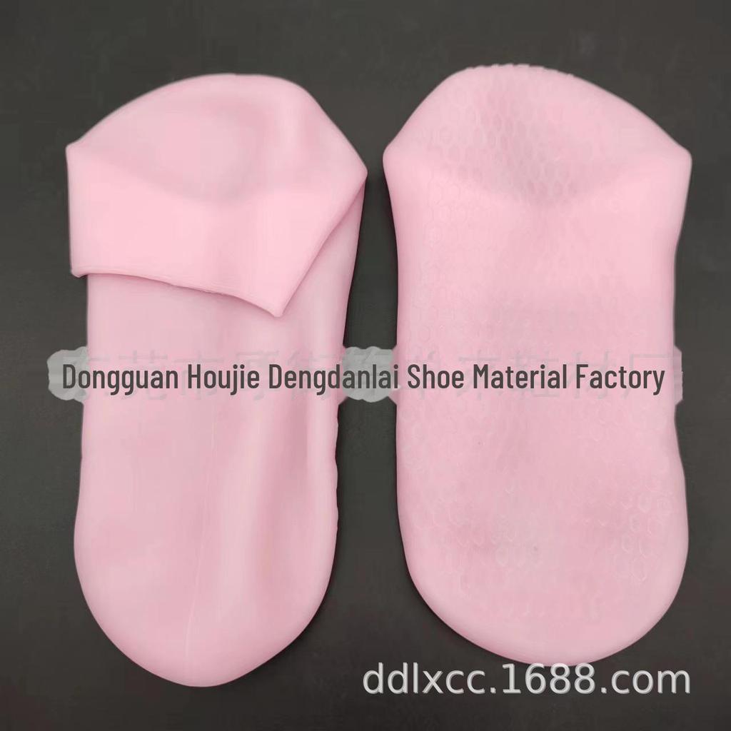 Moisturizing Silicone Foot Pads: Soft Gel Socks for Dry, Cracked Skin Care and Protection