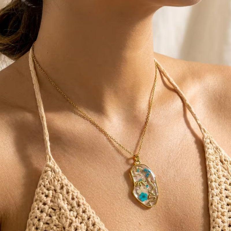 Romantic Artistic Face Flower Pendant Necklace for Women Stainless Steel Chain Unique Design Summer Party Jewelry Gift
