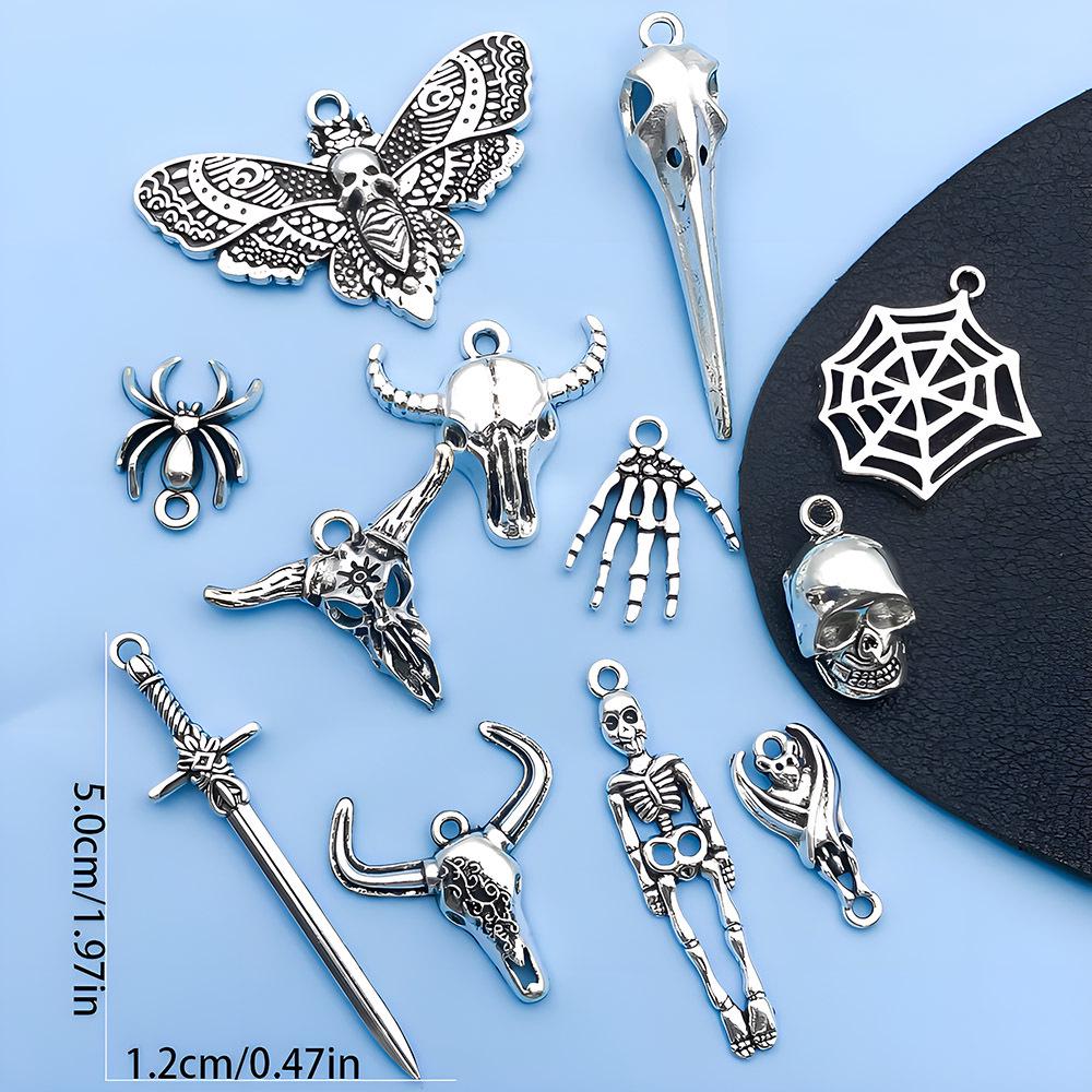 Gothic Halloween Skull & Bat Pendant Jewelry Accessory