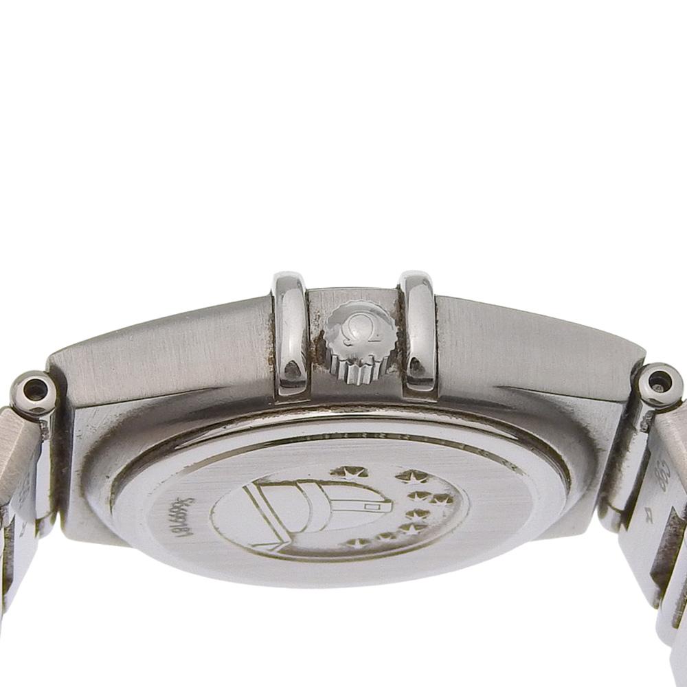 Omega Sternbild Mini Uhren 1562.30 Weißes Zifferblatt Edelstahl Quarz Analoganzeige Damen Gebraucht