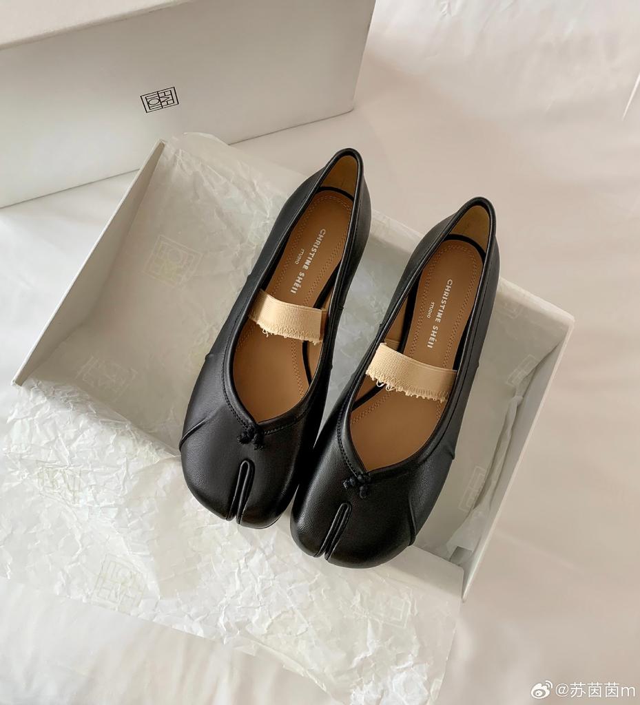 Spot second hair! Fashion versatile new lambskin split-toe flat bottom Mary Jane pig's trotters single shoes women's half slippers summer