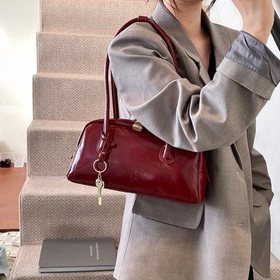 Retro Fashion Underarm Bag Women's Korean Version Autumn and Winter New Trend Versatile Bowling Bag 2025 Niche Shoulder Women's Bag