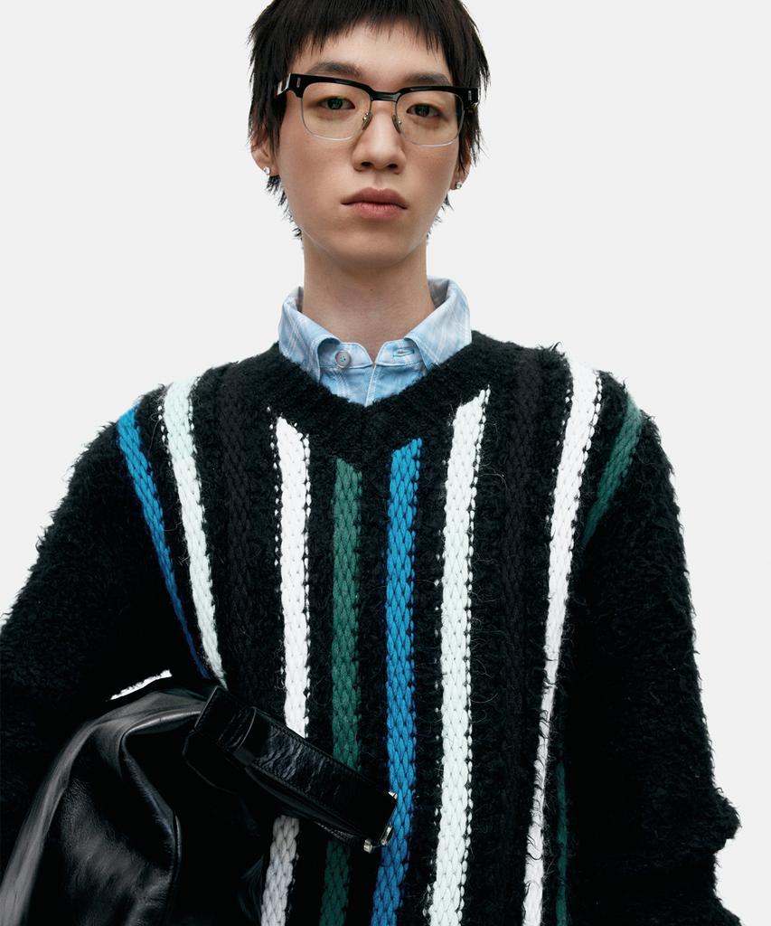 ADSB ANDERSSON BELL Unisex V-Neck Reverse Stripe Sweater Atb1350U(Black)