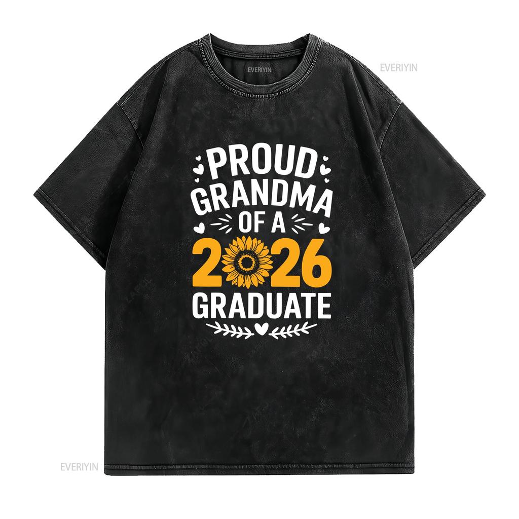 Fier Mamie d'un Diplômé 2026 T-shirt Classe Graduation Senior vintage Lavé streetwear homme Polyvalent Casual graphique