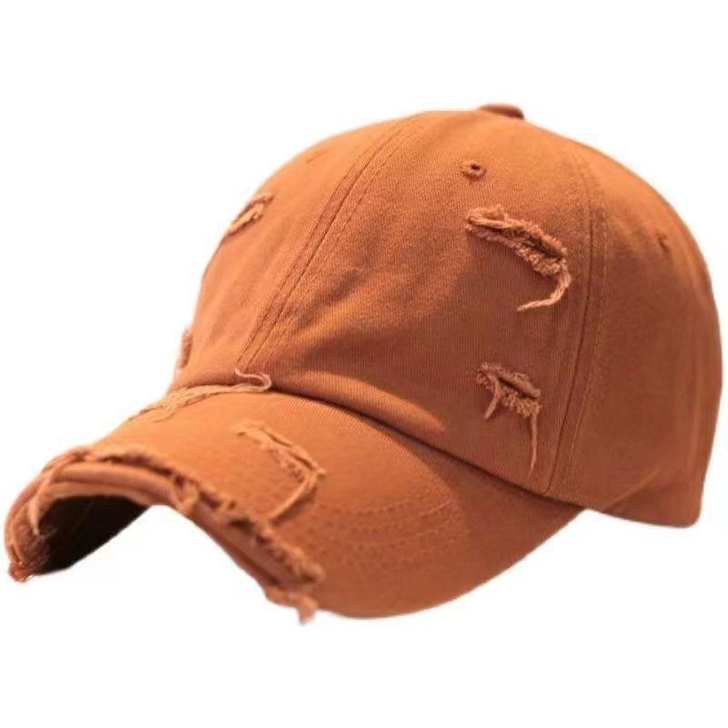 Vintage-Style Casual Baseball Cap with Distressed Details, Soft Top, Curved Brim, and Face-Revealing Duckbill Design