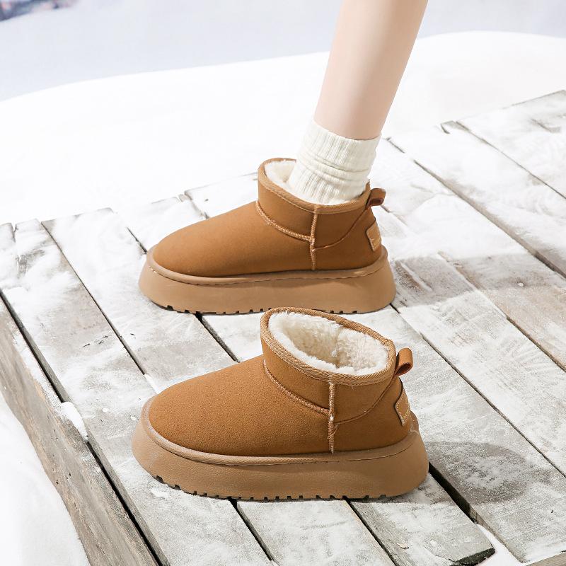 Sponge Cake Thick Sole Snow Winter New Waterproof Short Tube Height Increasing Cotton Shoes with Warm and Fluffy Bread Shoes
