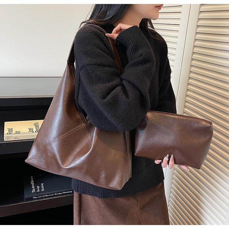 

Handbag bag women s autumn and winter 2025 new retro versatile shoulder underarm bag casual commuter tote bag [Mother and child bag]