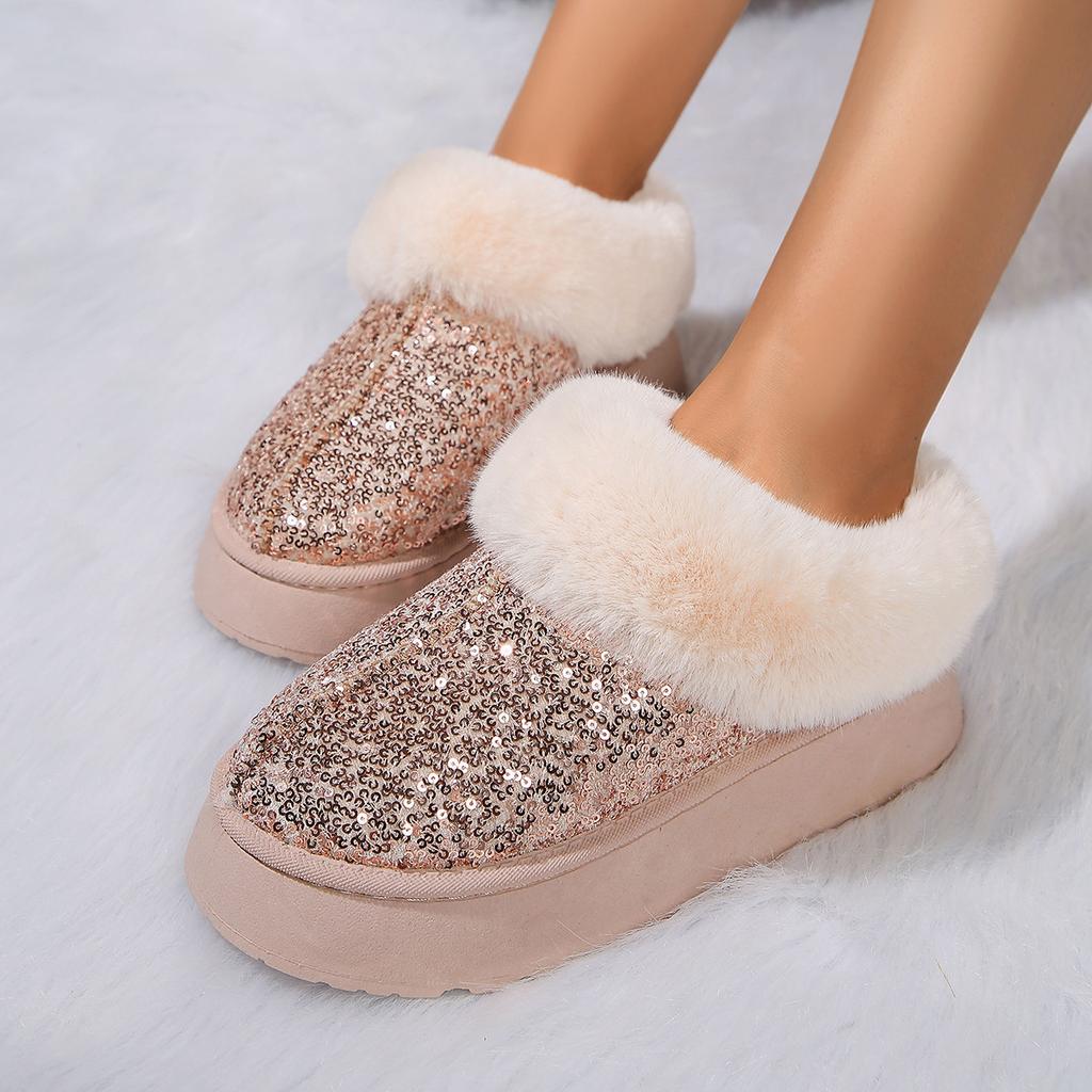 Autumn and winter women's winter boots in large sizes with thick soles made of thick plush with a top embroidered with sequins