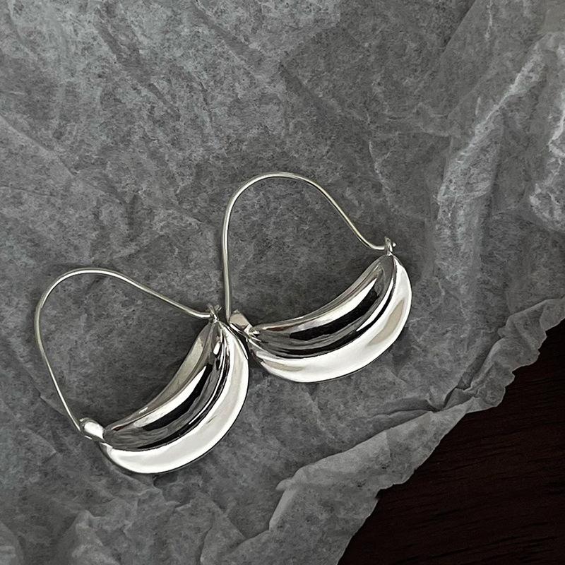 

Нішеві сережки Banana Boat Pure Модний подарунок Елегантні жіночі аксесуари Класична біжутерія Жіноча мода Сережки-півкола з вигнутою текстурою у стилі INS