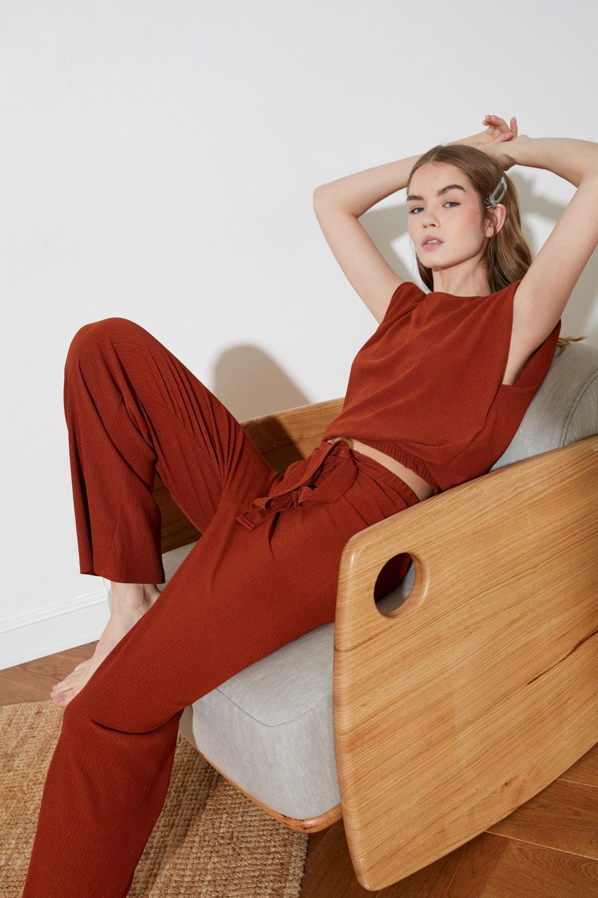 

Трикотажный топ-низ с подкладкой из плитки TWOSS21AU0003