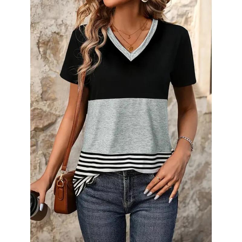 Spring Summer Short Sleeved T-shirts for Women Trendy Short Sleeved Tops V-neck Short Sleeved Tops Retro 3D Printed Shirt