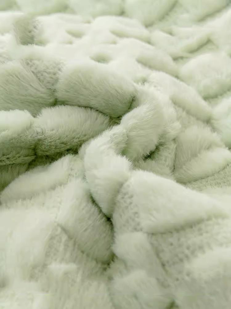 Warm Rabbit Plush Sofa Cushion Winter Thickening Plaid Velvet Cushion Non-Slip Living Room Sofa Cover Dustproof Decorative Towel