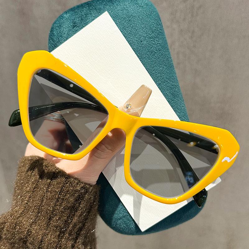 Fashion Cat Eye Color Blocked Presbyopia Glasses Simple Versatile Fashionable Polygonal UV Resistant Sunglasses Diopter To +4.0