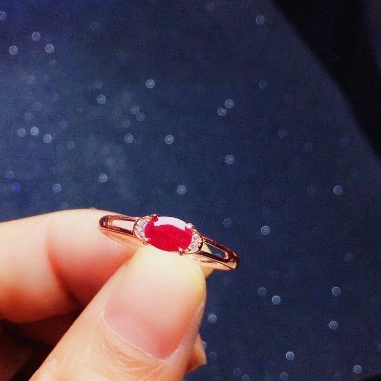 Yanyu Korean Style Red Zircon Women's Adjustable Ring - Elegant and Versatile Fashion Statement