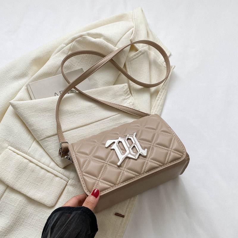 

Small square bag rhombus embroidery thread temperament simple small bag women s 2025 early spring new versatile ins shoulder messenger bag хаки