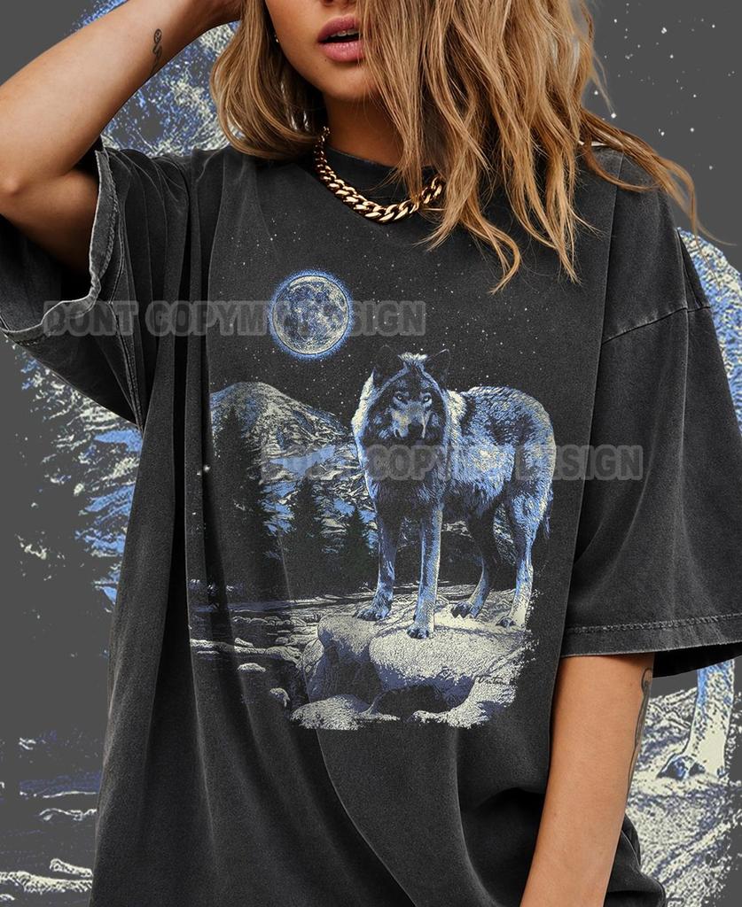 Comfort Colors® Lone Wolf Moon Shirt, Vintage Wildlife Graphic Tee, Moonlit Forest Wolf Shirt, Nature Lover Animal Tee