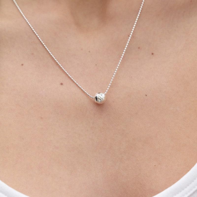 MIDNIGHT MOMENT Mini Bumpy Necklace - Silver