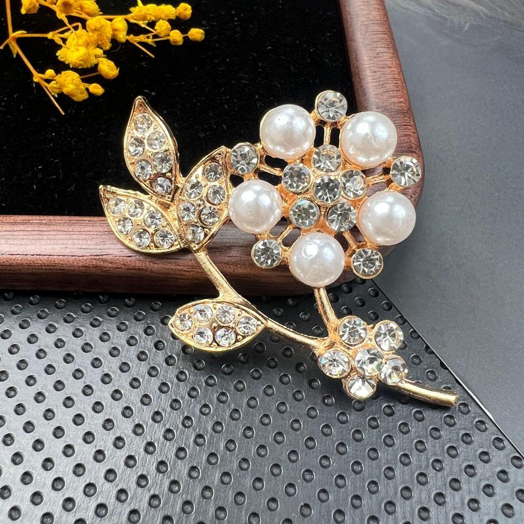 Broșă Retro Cristal Diamant cu Ac Anti-Expunere și Cataramă din Aliaj pentru Accesorii Vestimentare