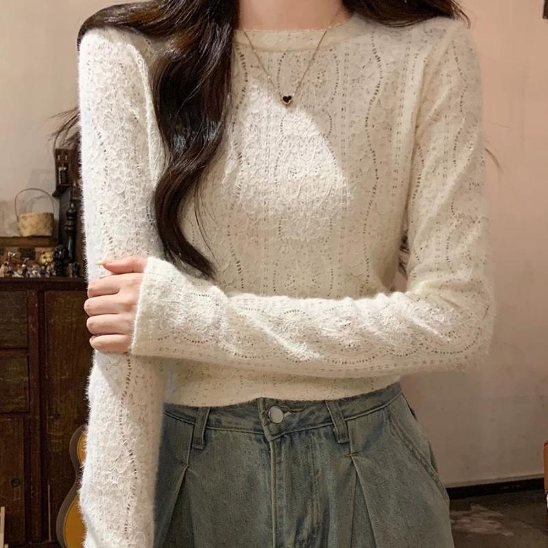 French Apricot Long Sleeve Lace Base Layer Women's Autumn Winter Design Sense Hollow-out Blouse Slim Fit Inner Top