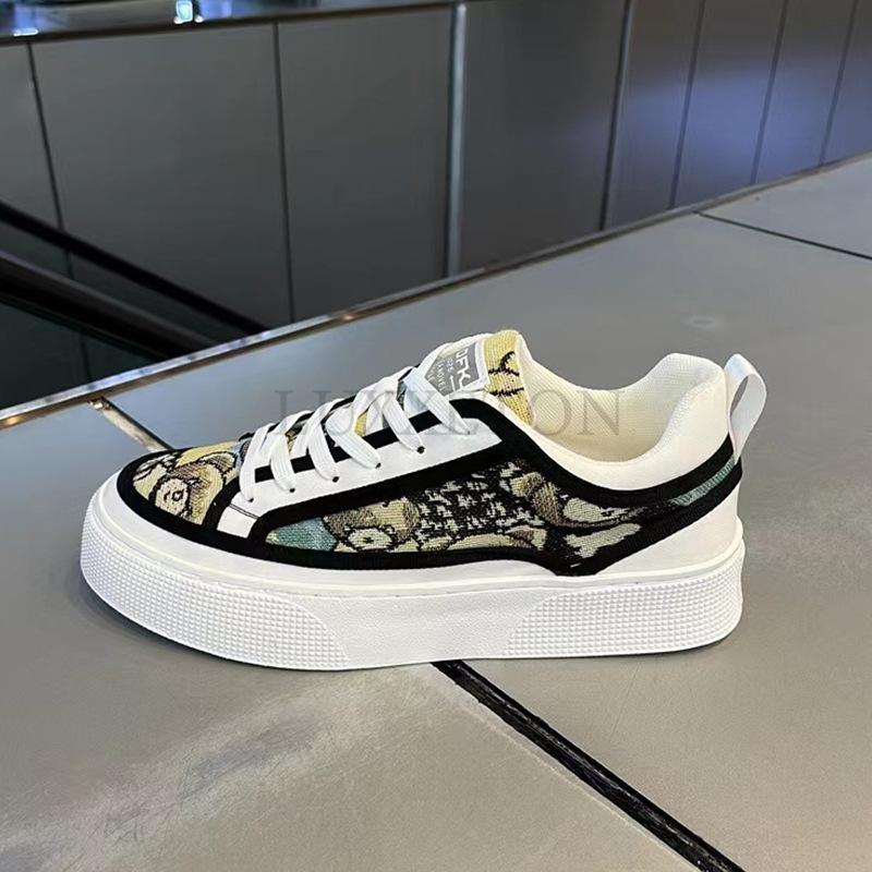 Buty Męskie Nowe Oddychające Drukowane Płócienne Buty Męska Moda Wszechstronne Męskie Sportowe i Codzienne Buty na Deskę