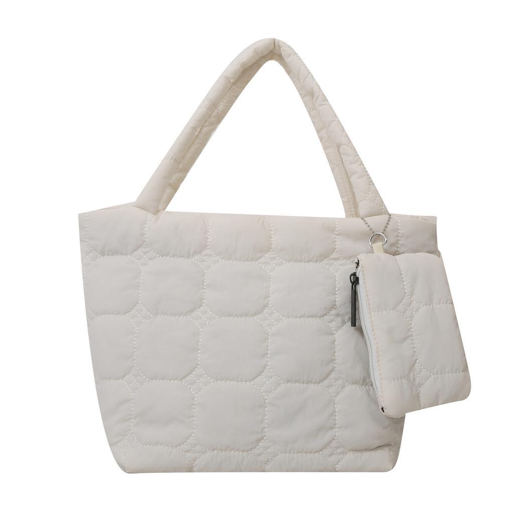 Stylish Large Capacity Quilted Tote Bag For Women Fashionable 2023 Trendy Shoulder Bag
