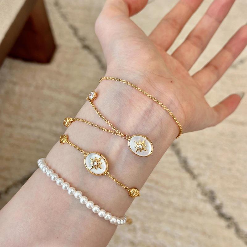 Französischer Luxus Perlmutt Stern Schmuckset: Halskette, Armband, Ring, Ohrringe mit Quaste und Diamantakzent