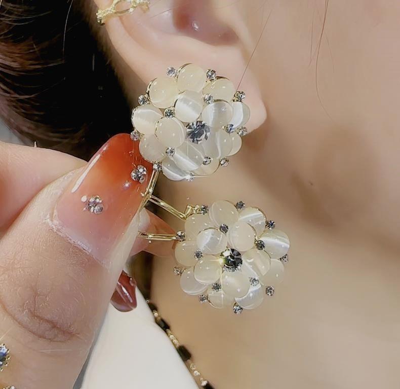 Fashion Geometric Bow Flower Pearl Earrings Women'S Premium Versatile Small Fragrant Wind Earrings