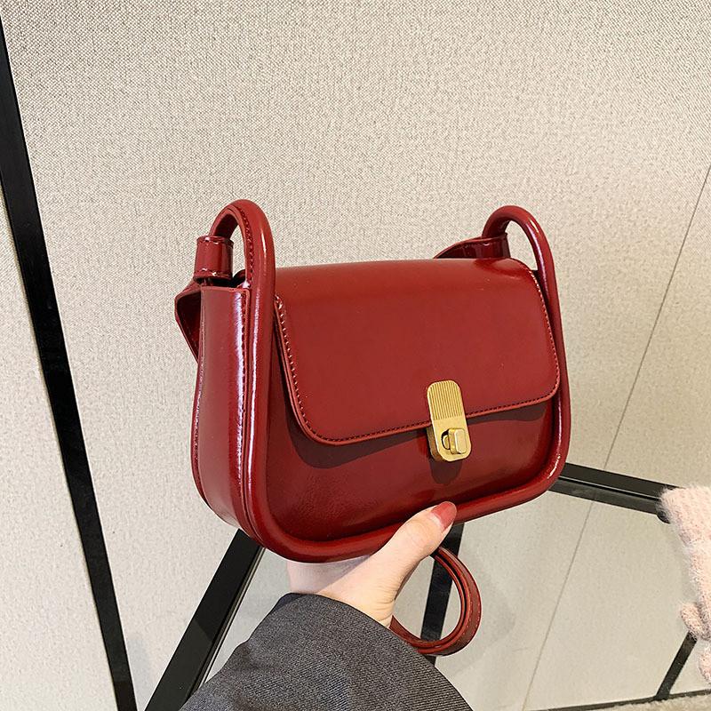 IELGY Korean Version Retro Red Small Square Bag Shoulder Crossbody All-Match Underarm Bag