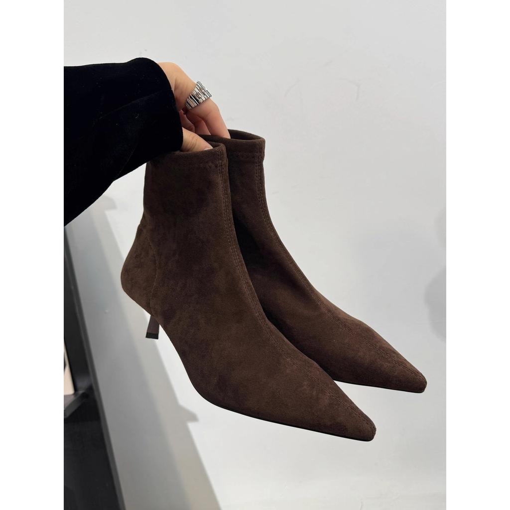Herbst und Winter 2025 neue Temperament-Stiletto-Bare-Boots mit Schaft, elastische dünne Stiefel, Kitten-Heel und spitz zulaufende Wildleder-Kurzstiefel für Damen