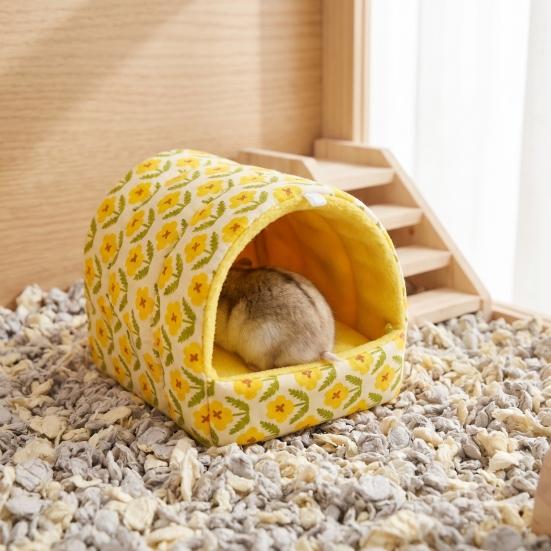 Thickened Quilted Warm Shelter Hamster Bed, Cartoon Print Cozy Hideout, Winter Cave Comfortable Hideaway for Hamsters Small Animal Cage Accessories