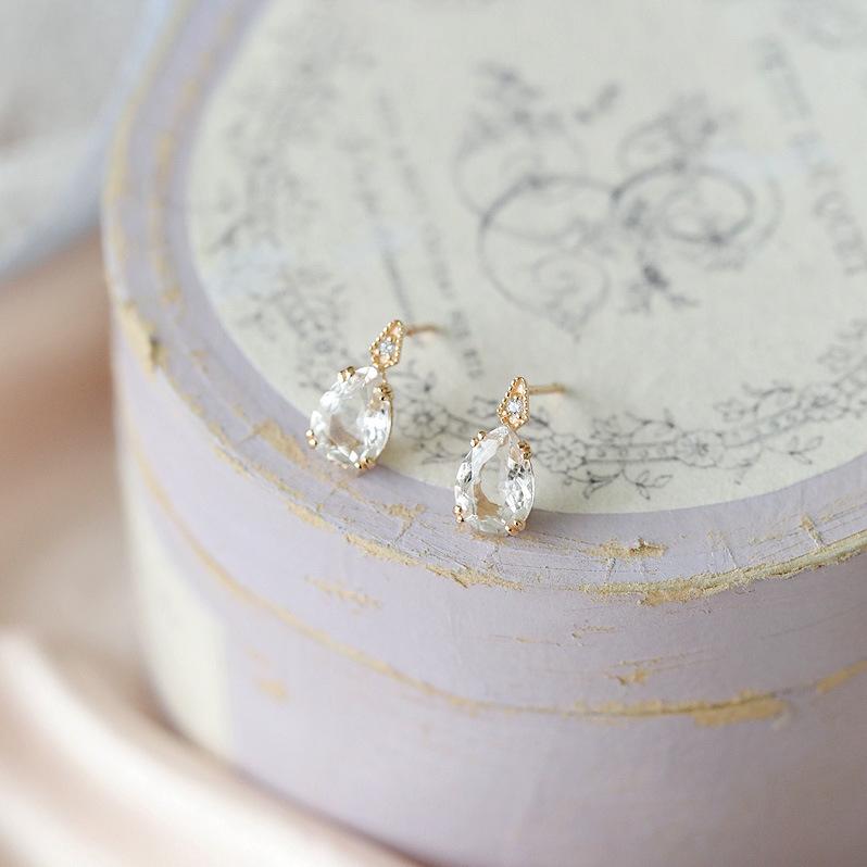 

Elegant Gold-Plated Teardrop Diamond Sterling Silver Stud Earrings for Women 925 Silver