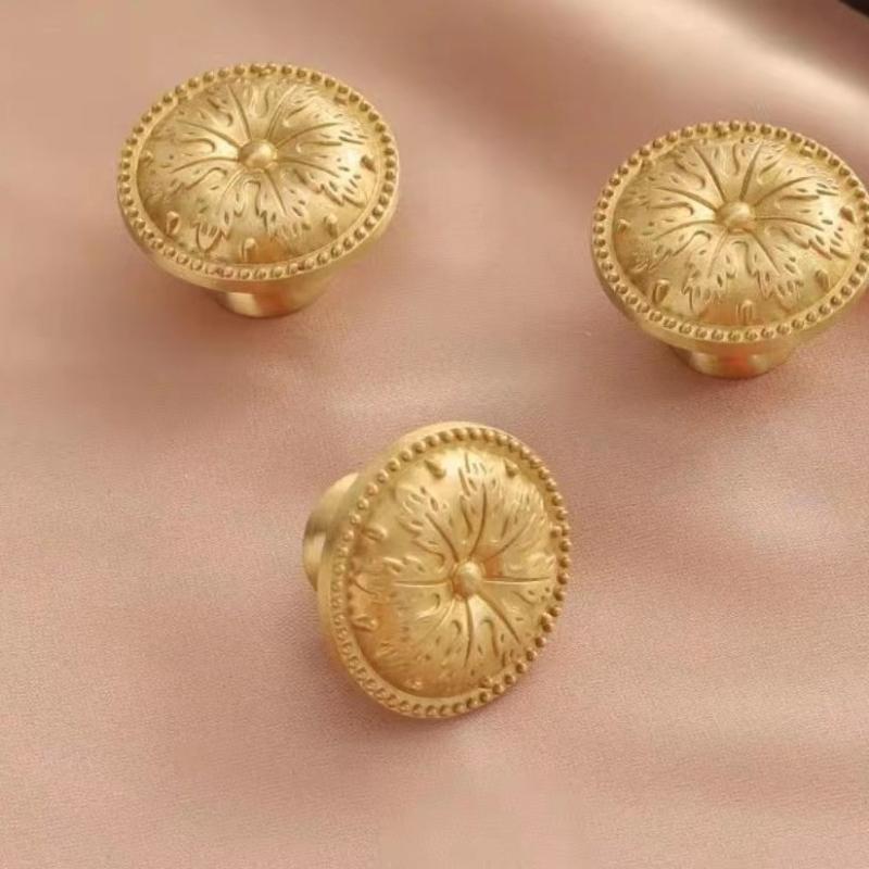 Pure Copper Single Hole Handle: Euro-Nordic Vintage Embossed & French Luxe Gold / Chinese Nordic Round Wardrobe Drawer Pull