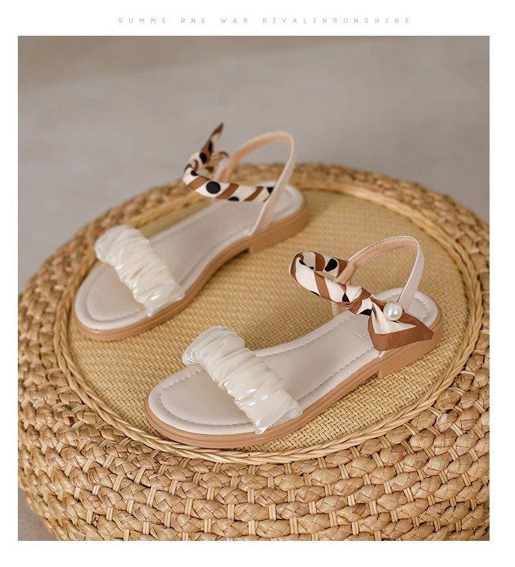 Flat-soled sandals women's new versatile fashion with skirt one-word belt, low-heeled work cool slippers