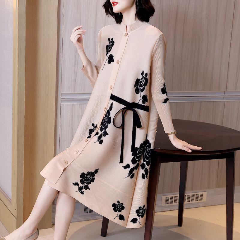 

Fashion High-End Famous Brand Luxury Western Style Ladieswear Dress Ruched A- line Printed plus Size Blouse for Middle-Aged Women Spring Apricot All yards