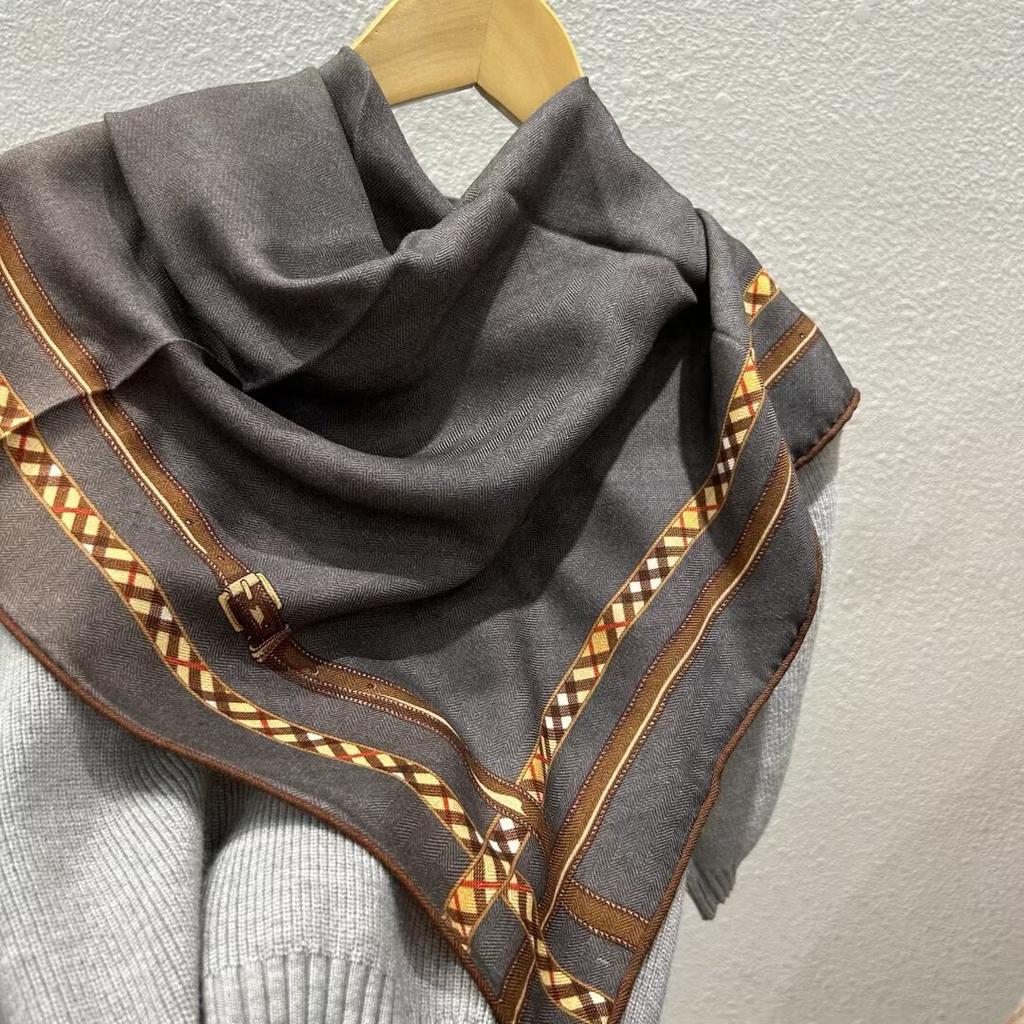 Double-Sided Silk Wool Scarf Women'S Autumn And Winter Silk Wool 70 Square Scarf Warm Dual-Purpose Women'S Versatile Temperament Air Conditioner Neck