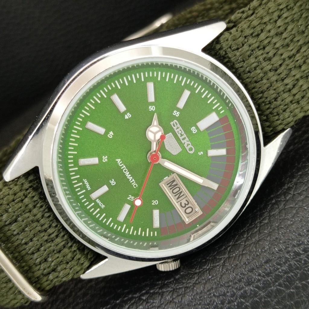 VINTAGE REFURBISHED SEIKO 5 AUTOMATIC JAPAN MENS GREEN DIAL WATCH a445820-1